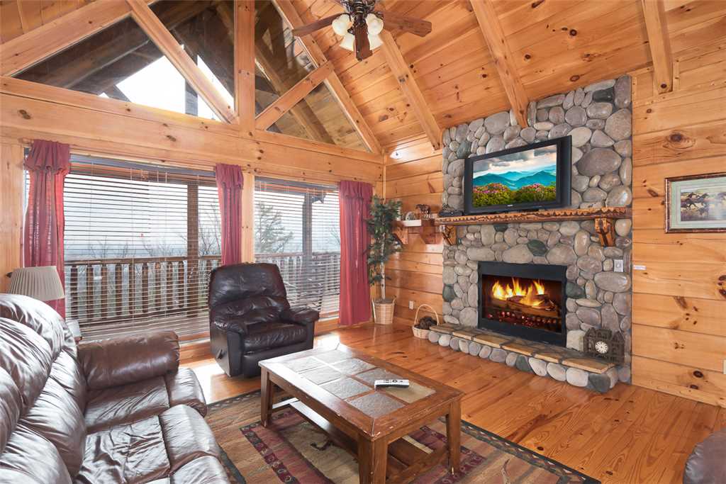 Top 10 Beautiful Smoky Mountain Cabins with a Hot Tub | Smoky Mountain ...